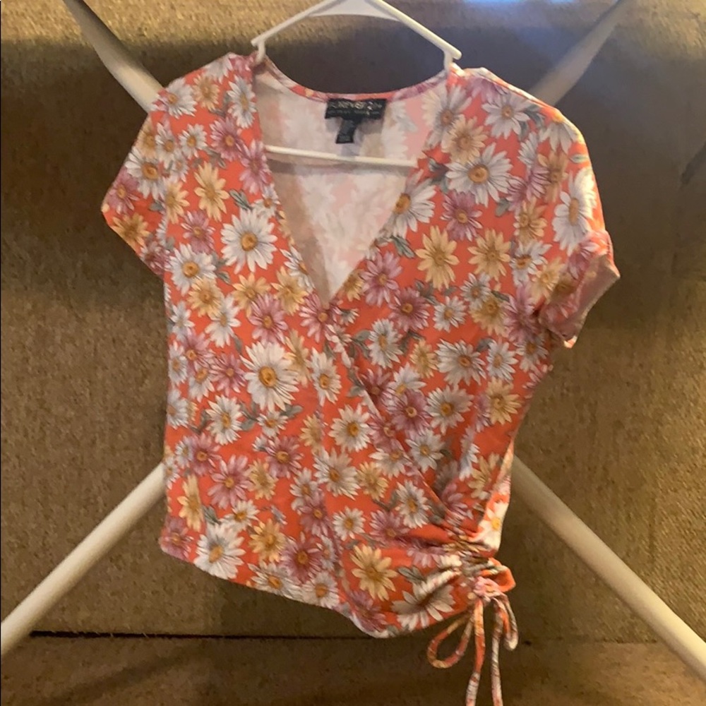 Cropped Floral wrap top